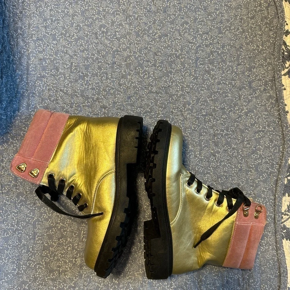 Olivia Miller Girl Gold and Pink Like New Lace Up Boots Size 5